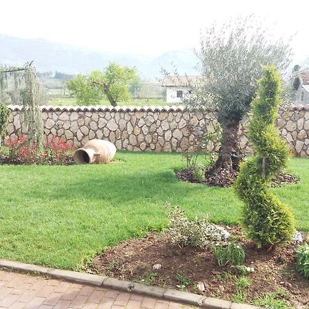فيلا Agriturismo Sant' Isidoro أناني المظهر الخارجي الصورة