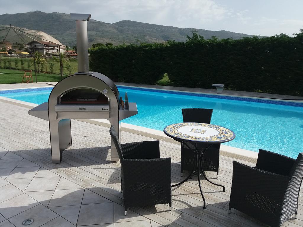 فيلا Agriturismo Sant' Isidoro أناني المظهر الخارجي الصورة